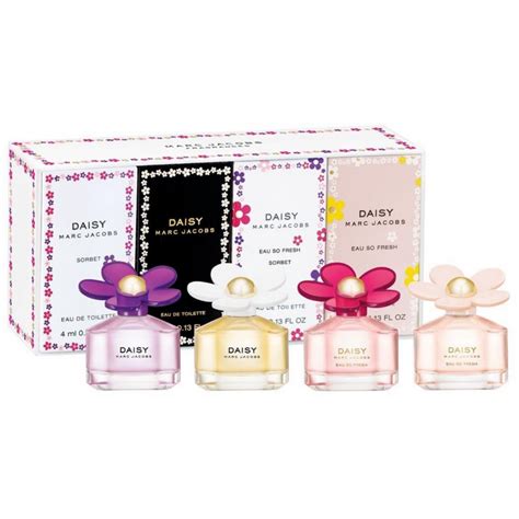 marc jacobs daisy miniature set.